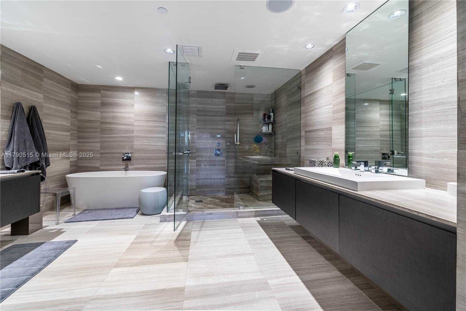 Small Image of 3300 NORTH EAST 188TH ST #710, Aventura Number 12