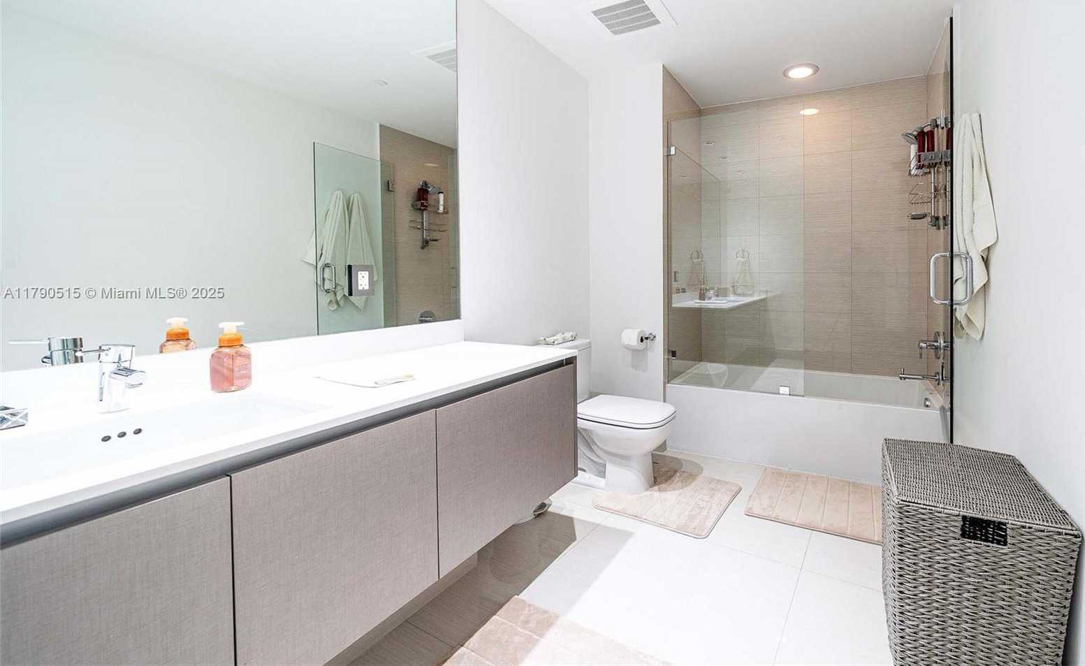 Small Image of 3300 NORTH EAST 188TH ST #710, Aventura Number 13