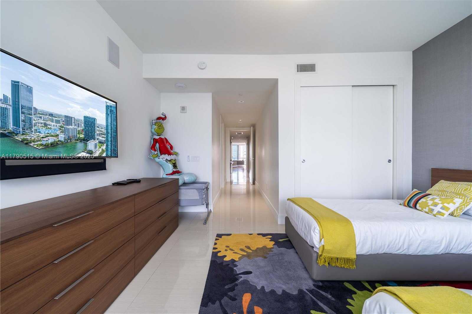 Small Image of 3300 NORTH EAST 188TH ST #710, Aventura Number 14