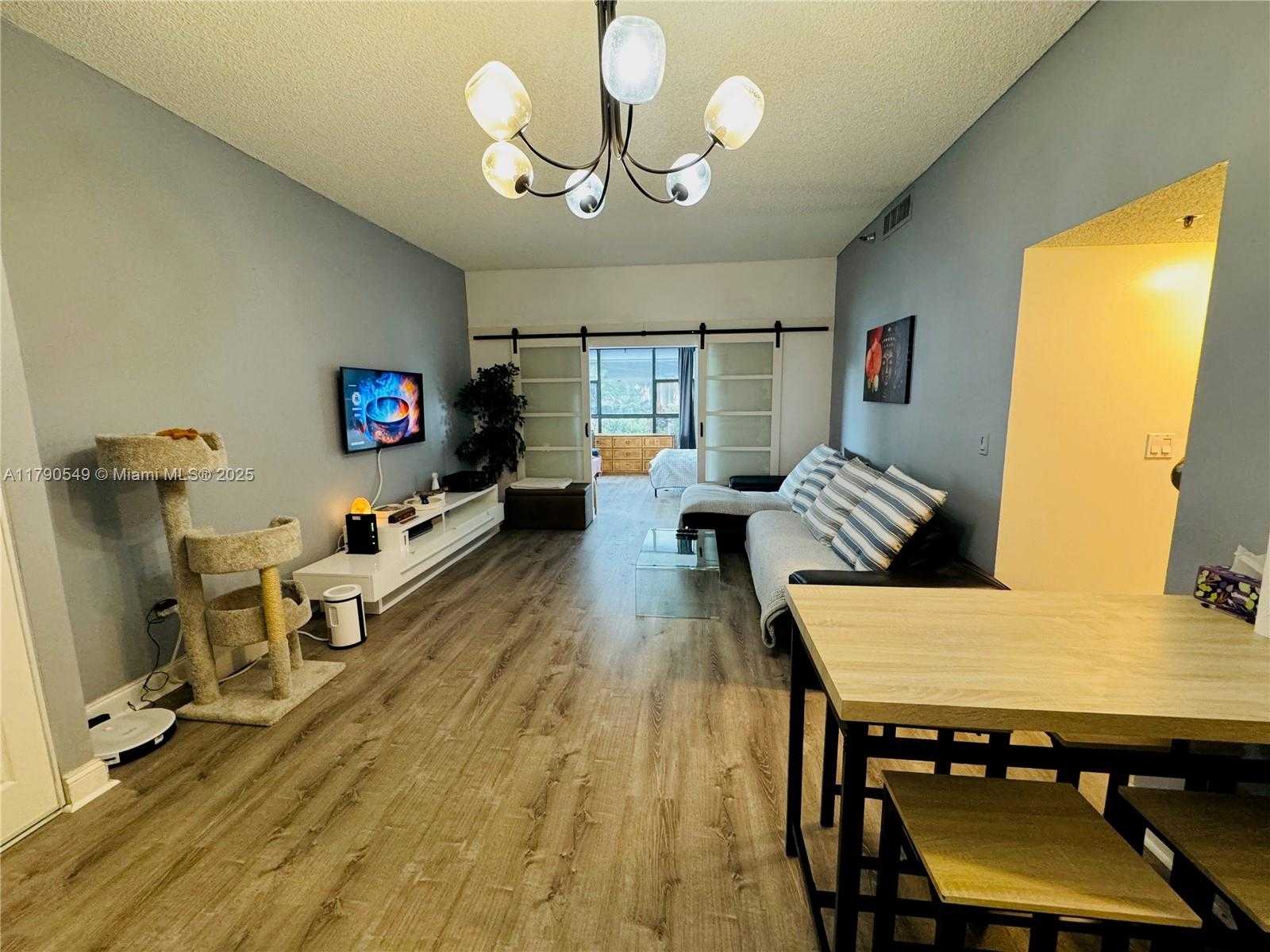 Small Image of 20515 EAST COUNTRY CLUB DR #148, Aventura Number 17