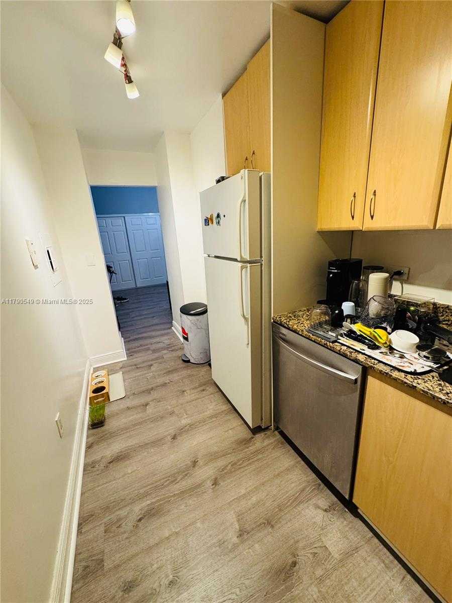Small Image of 20515 EAST COUNTRY CLUB DR #148, Aventura Number 20