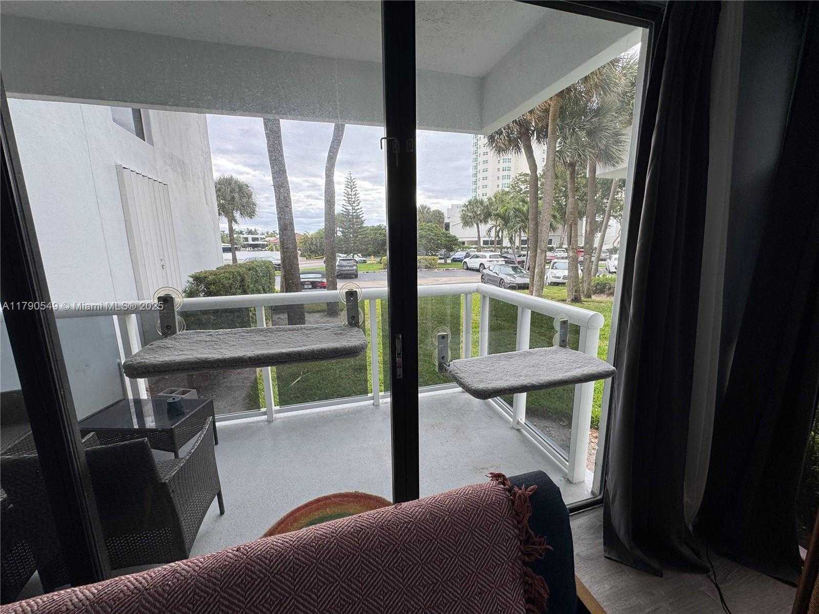 Small Image of 20515 EAST COUNTRY CLUB DR #148, Aventura Number 26
