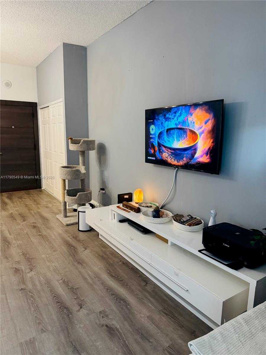 Small Image of 20515 EAST COUNTRY CLUB DR #148, Aventura Number 31