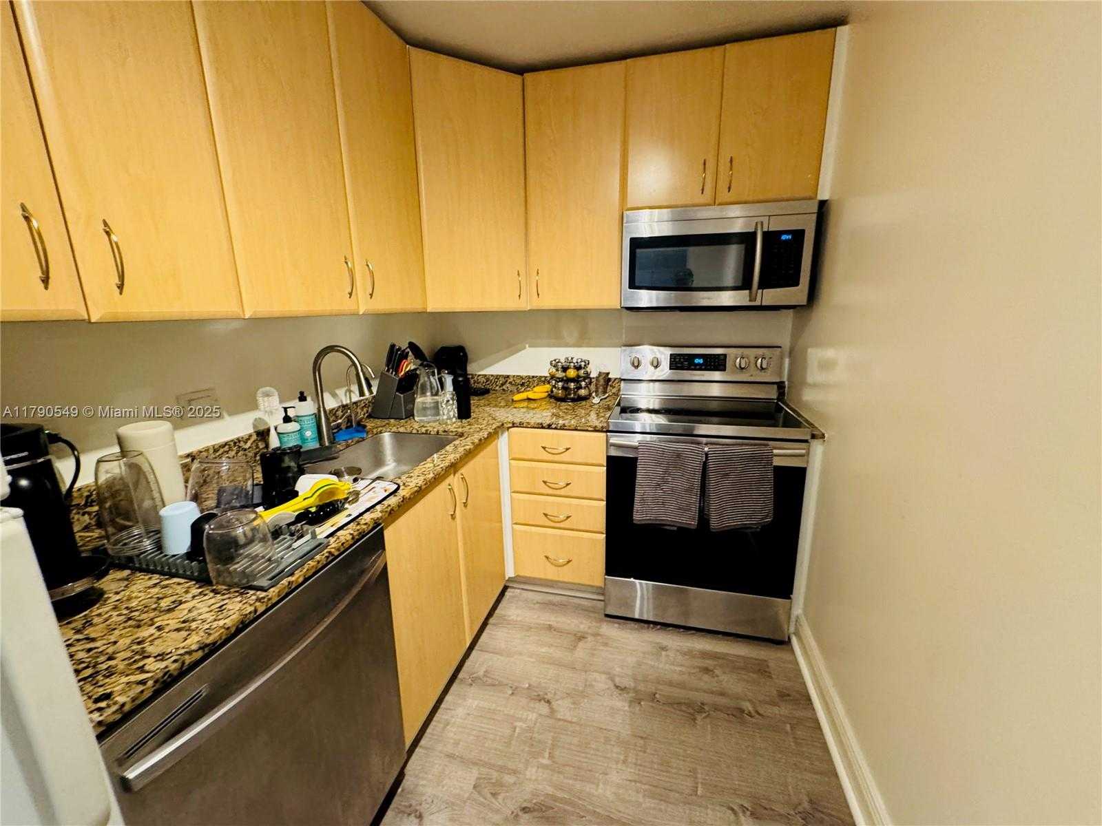 Small Image of 20515 EAST COUNTRY CLUB DR #148, Aventura Number 4