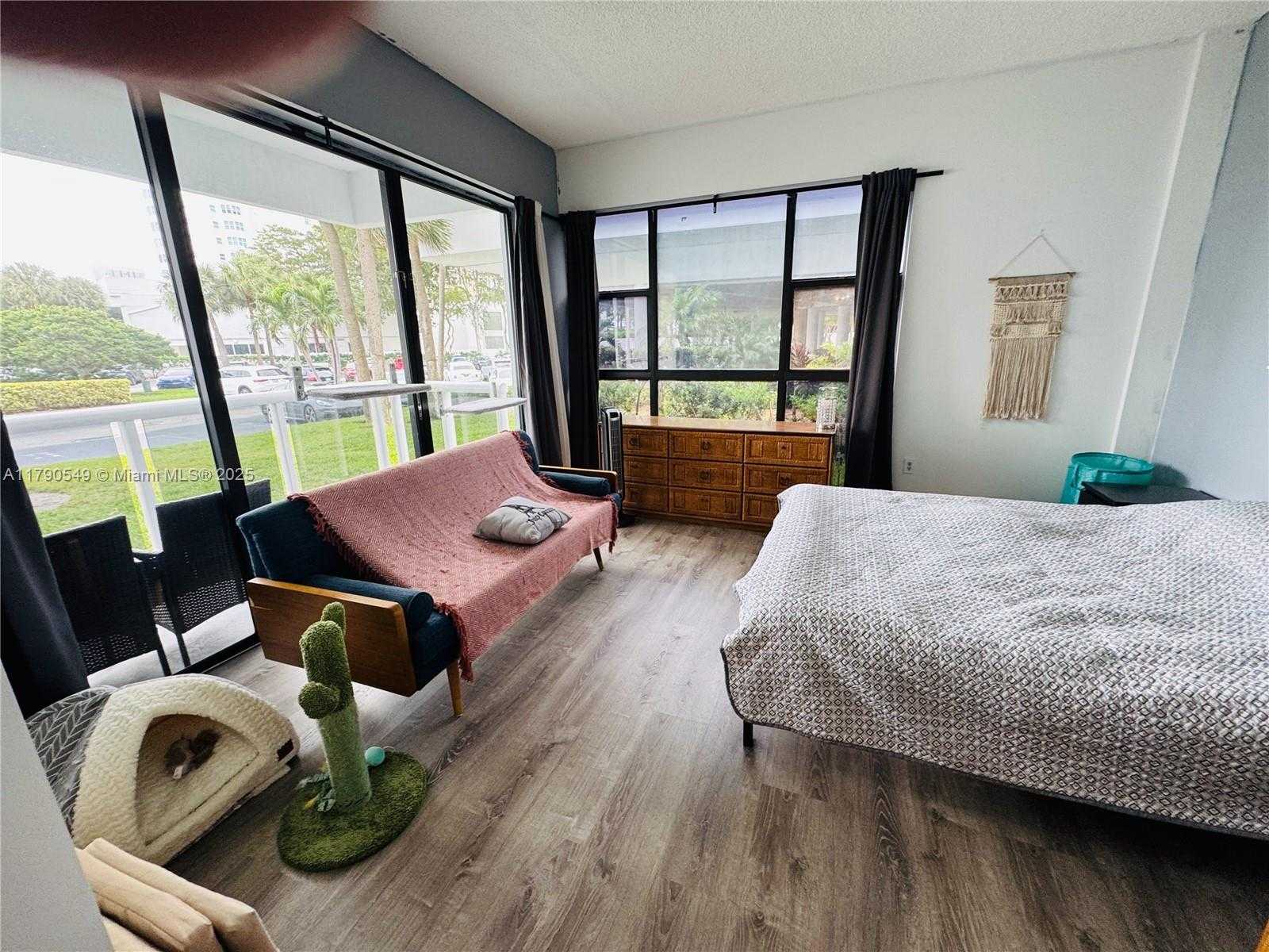Small Image of 20515 EAST COUNTRY CLUB DR #148, Aventura Number 8