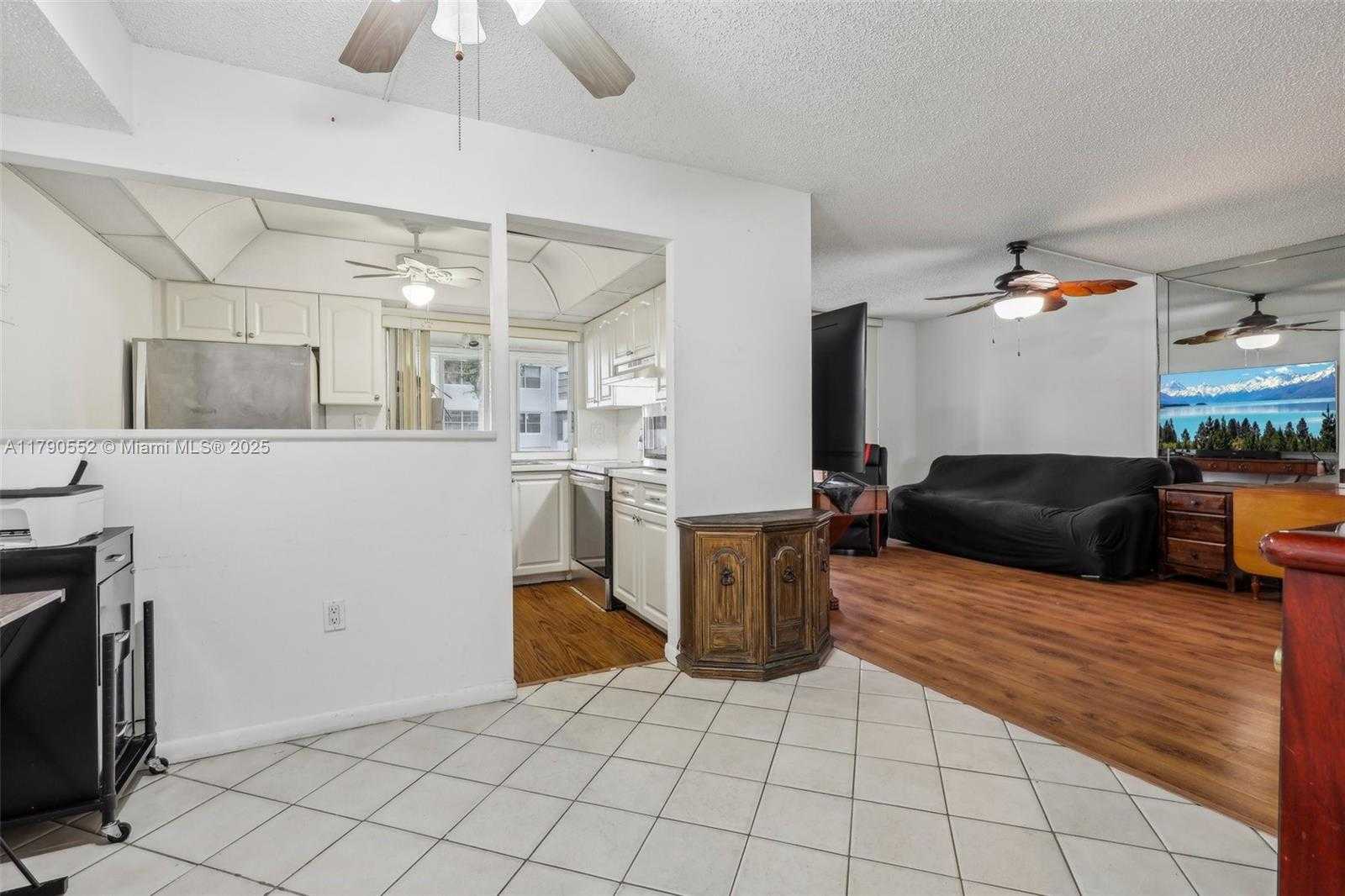 Small Image of 9201 LIME BAY BLVD #105, Tamarac Number 15