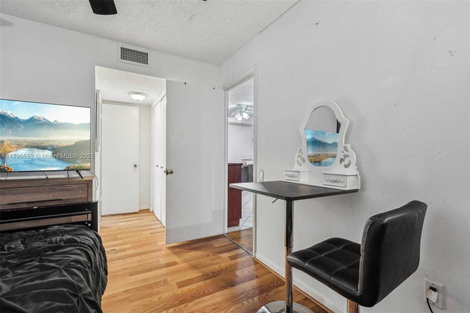 Small Image of 9201 LIME BAY BLVD #105, Tamarac Number 22