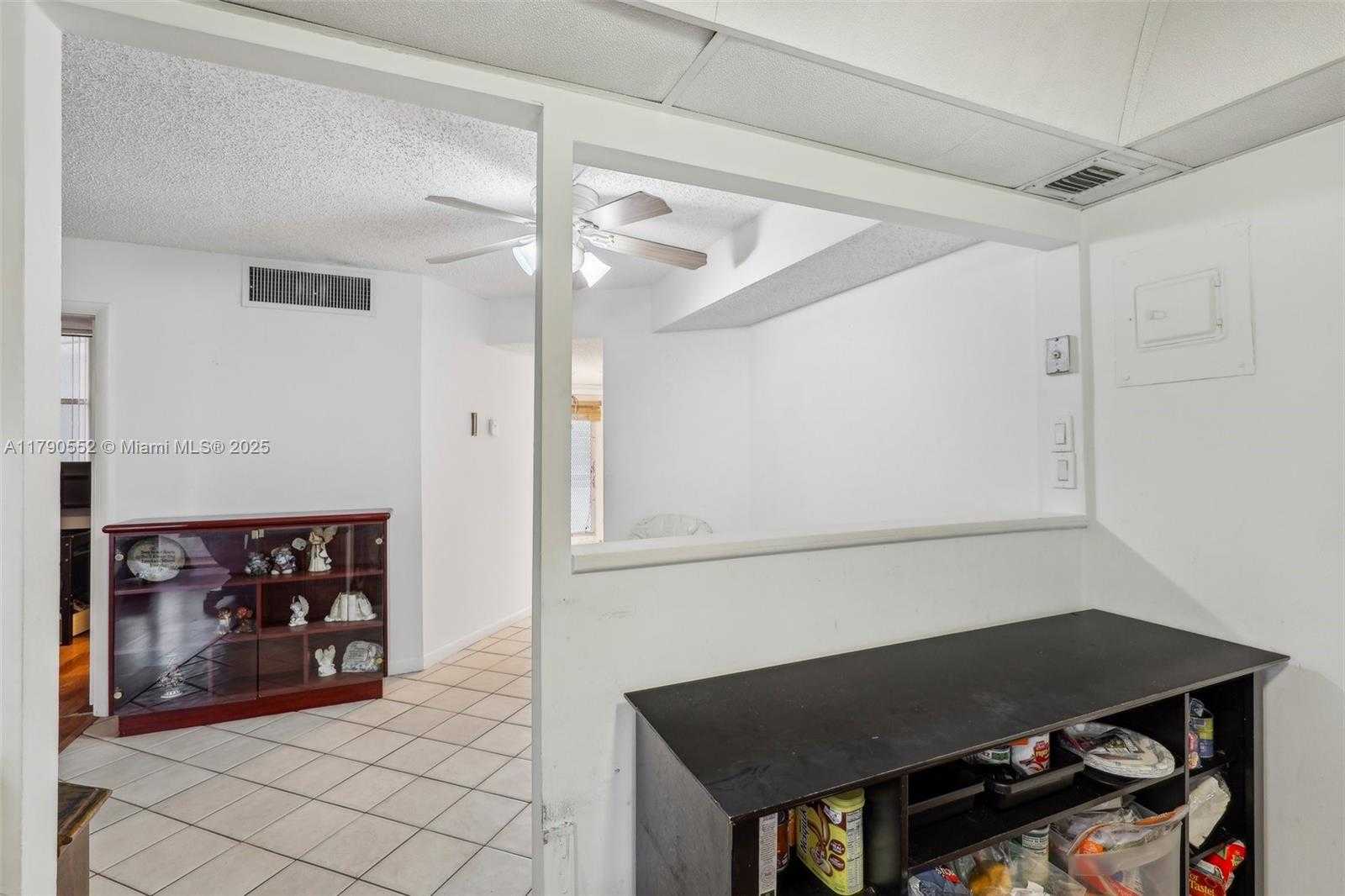Small Image of 9201 LIME BAY BLVD #105, Tamarac Number 25