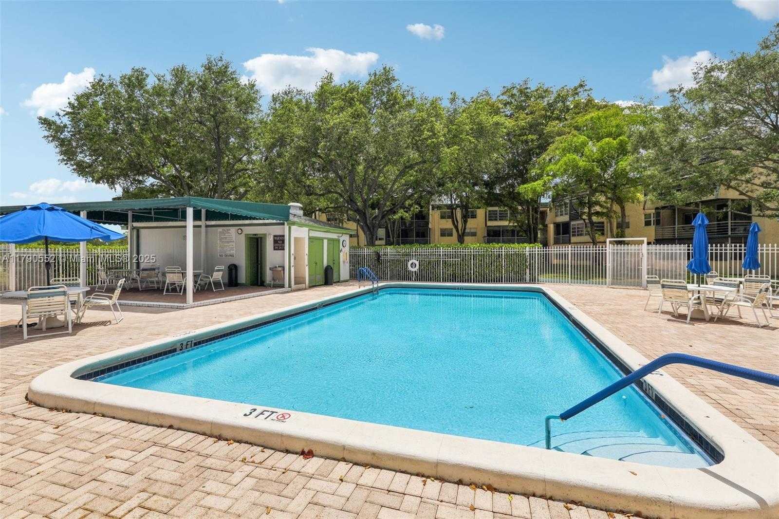Small Image of 9201 LIME BAY BLVD #105, Tamarac Number 30