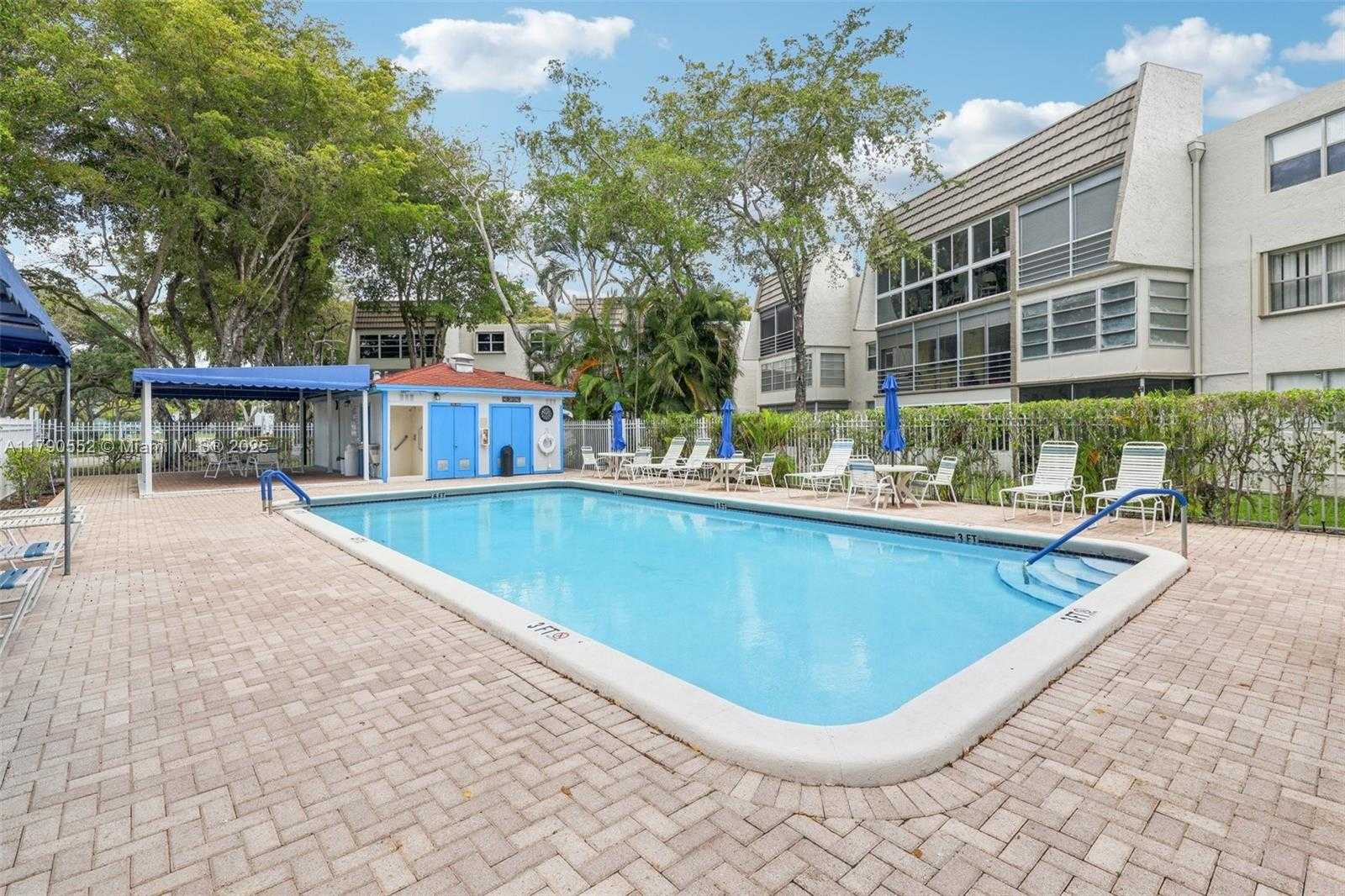 Small Image of 9201 LIME BAY BLVD #105, Tamarac Number 4