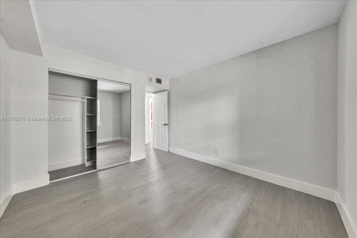 Small Image of 1750 WEST 46TH ST #433, Hialeah Number 10