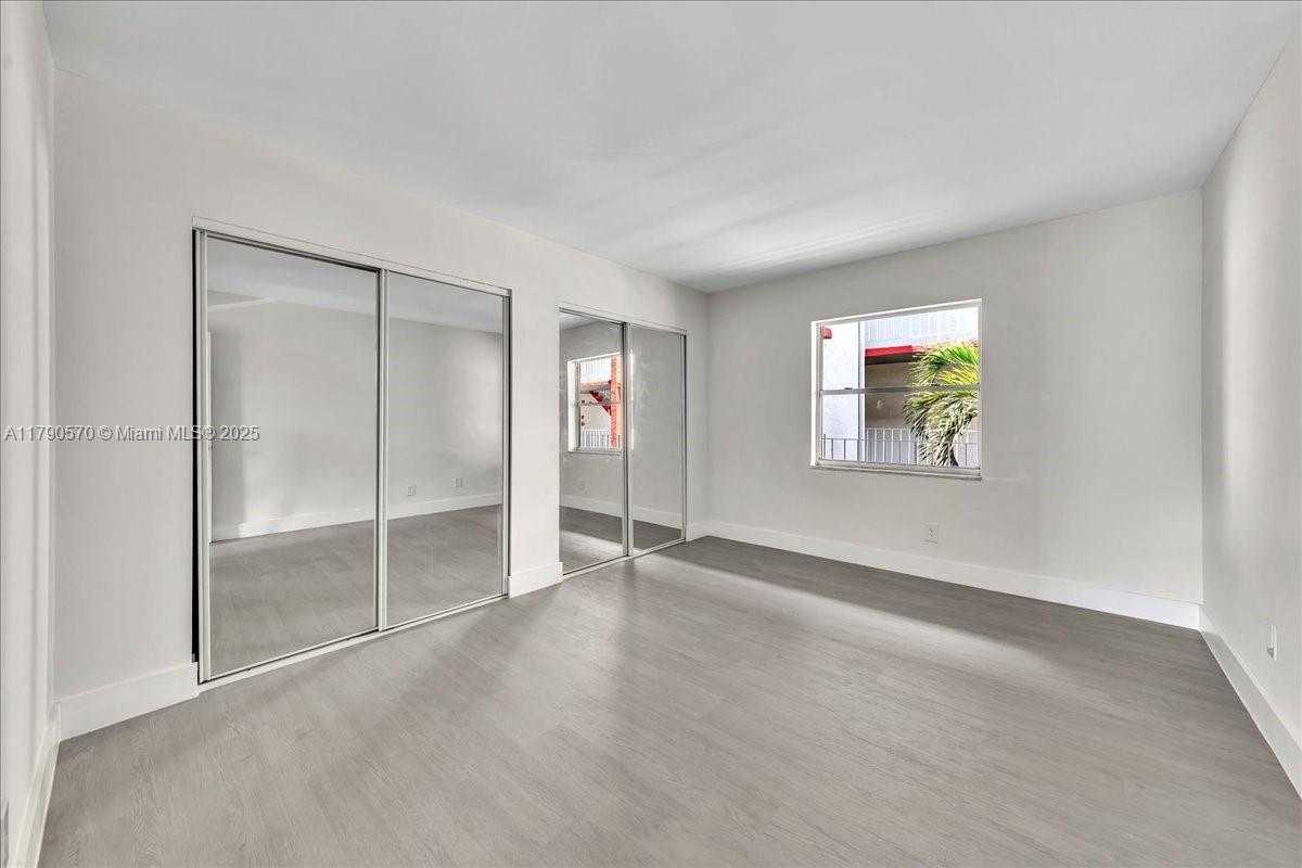 Small Image of 1750 WEST 46TH ST #433, Hialeah Number 11