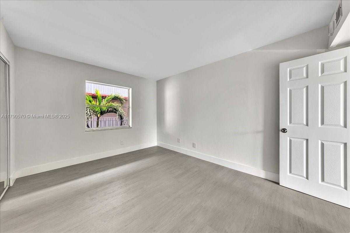 Small Image of 1750 WEST 46TH ST #433, Hialeah Number 12