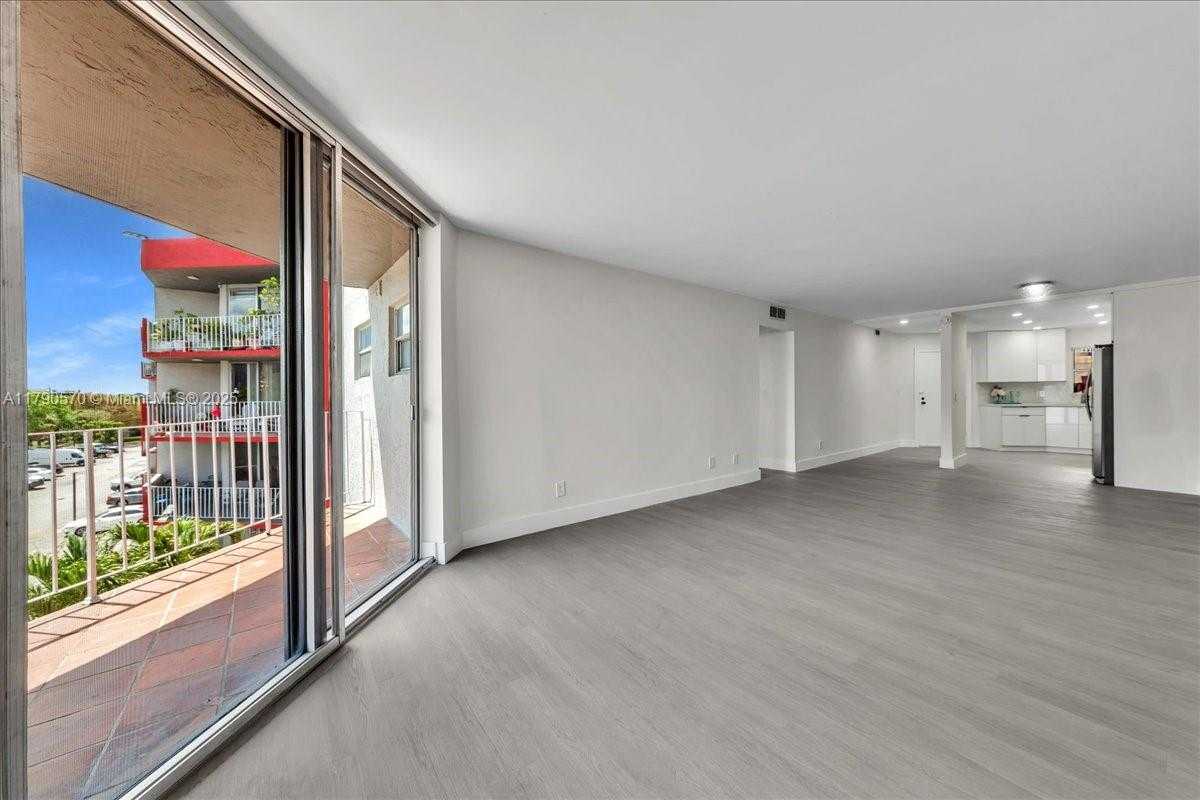 Small Image of 1750 WEST 46TH ST #433, Hialeah Number 19