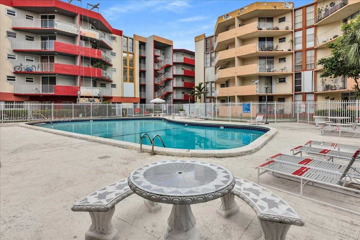 Small Image of 1750 WEST 46TH ST #433, Hialeah Number 24