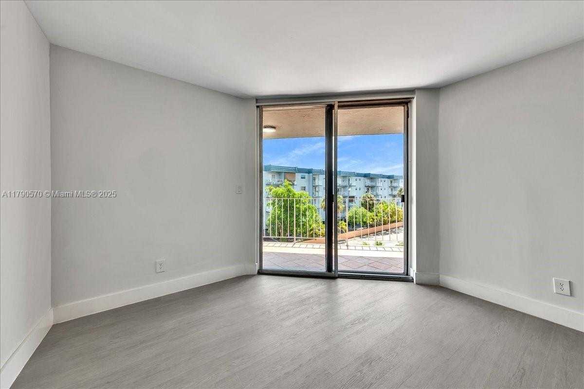 Small Image of 1750 WEST 46TH ST #433, Hialeah Number 7