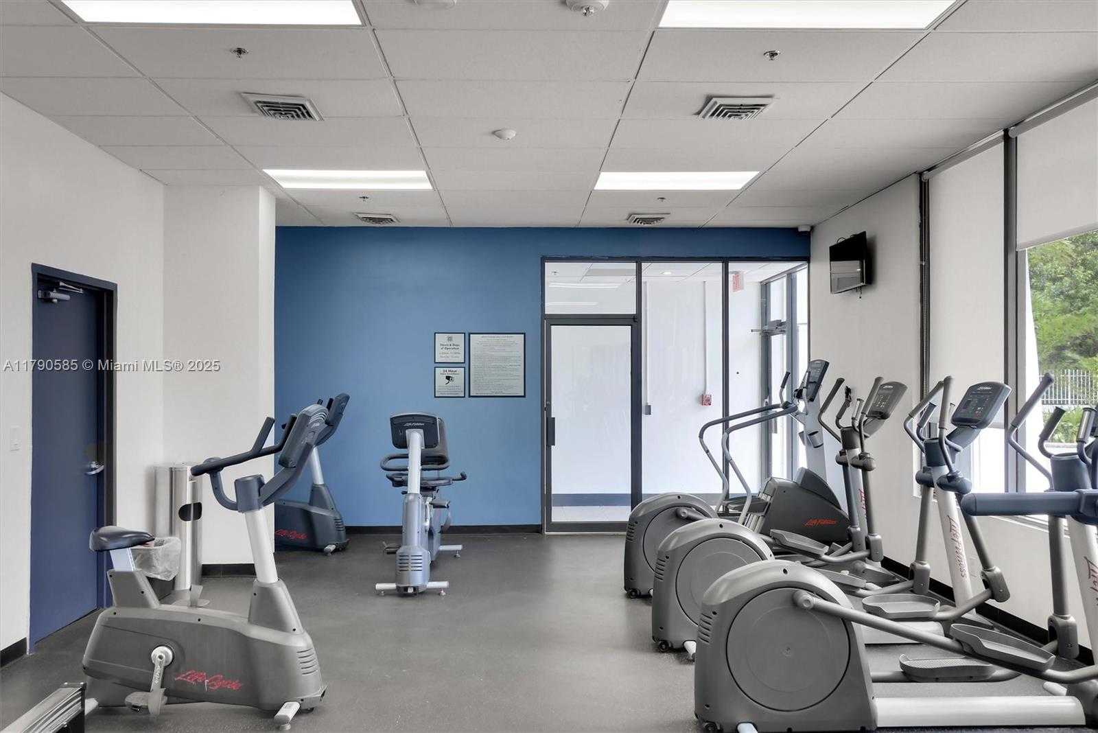 Small Image of 100 BAYVIEW DR #617, Sunny Isles Beach Number 39