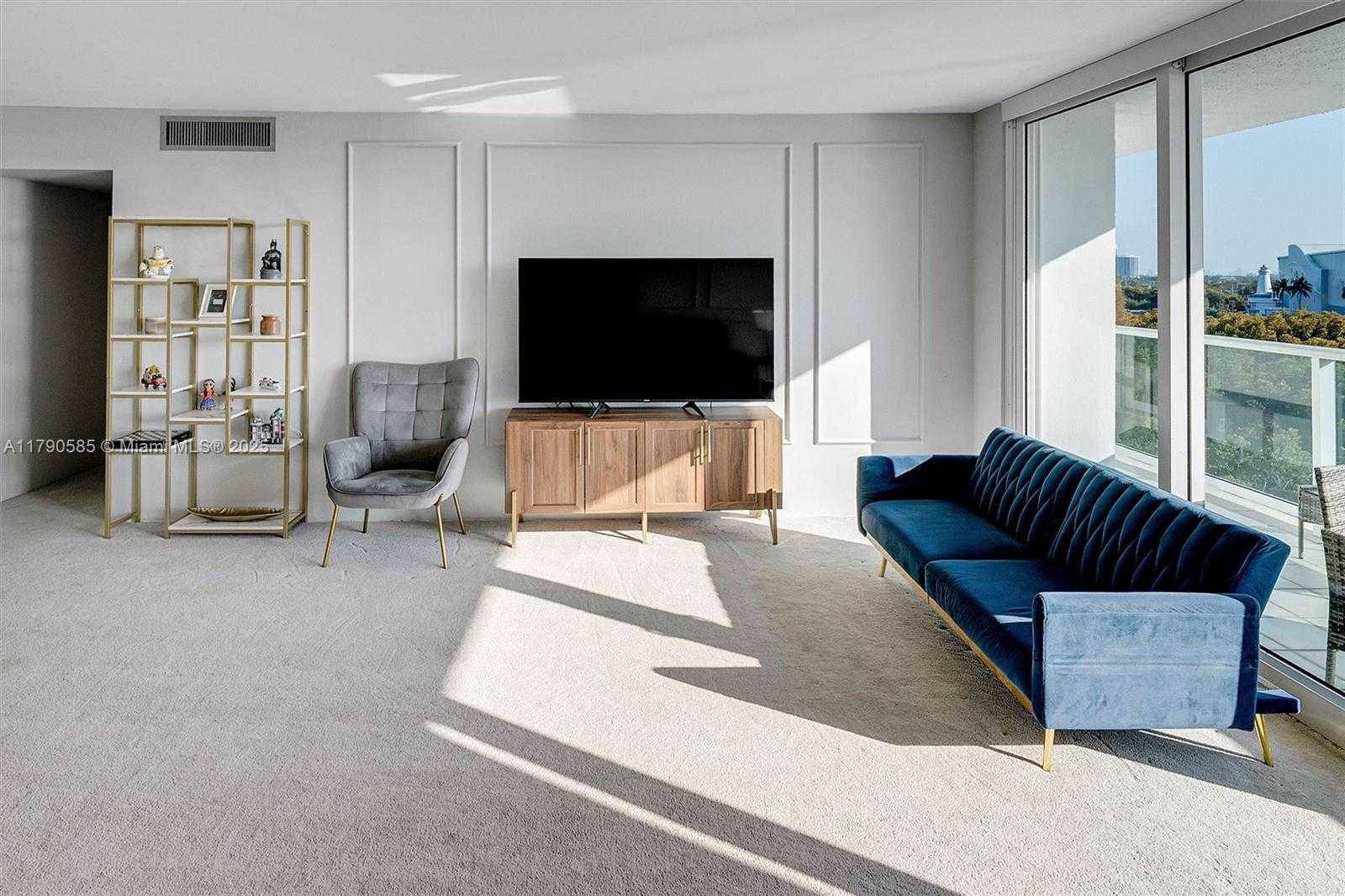 Small Image of 100 BAYVIEW #617, Sunny Isles Beach Number 4