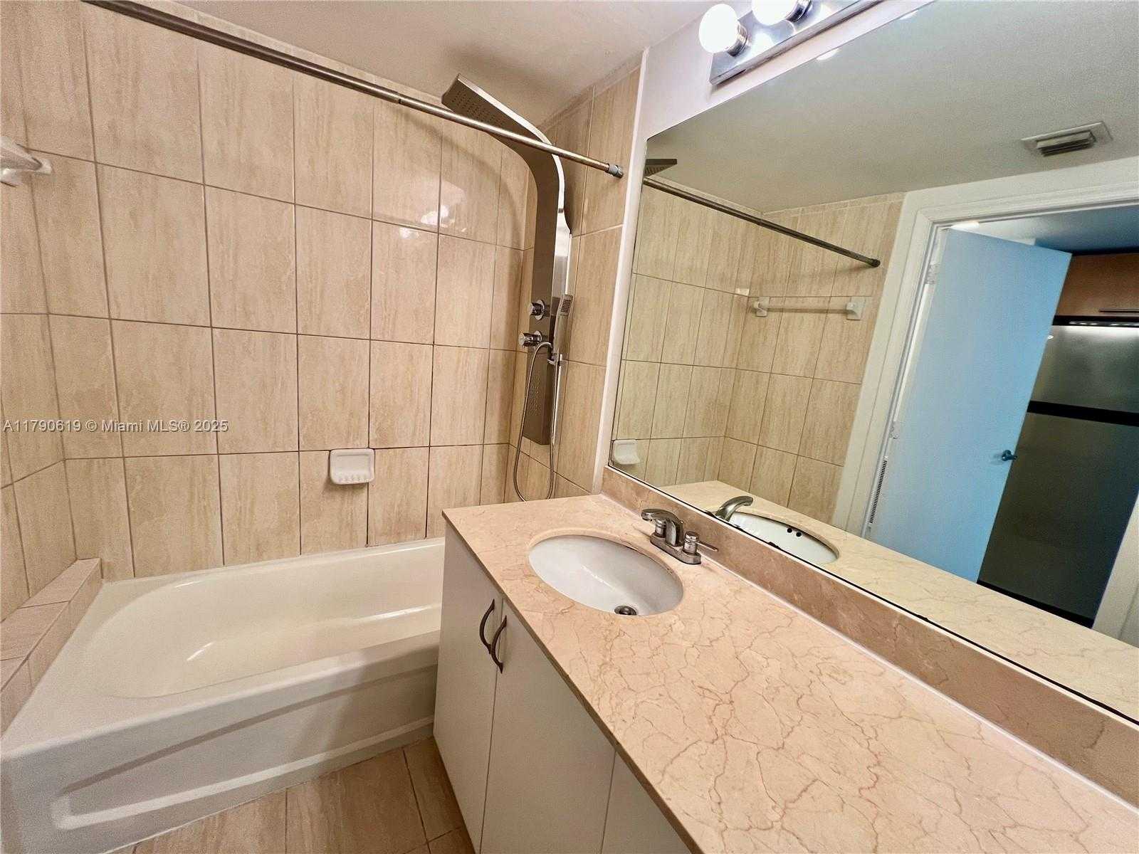 Small Image of 1750 NORTH BAYSHORE DR #1607, Miami Number 11