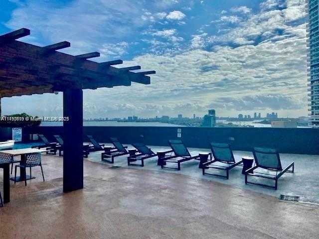 Small Image of 1750 NORTH BAYSHORE DR #1607, Miami Number 19