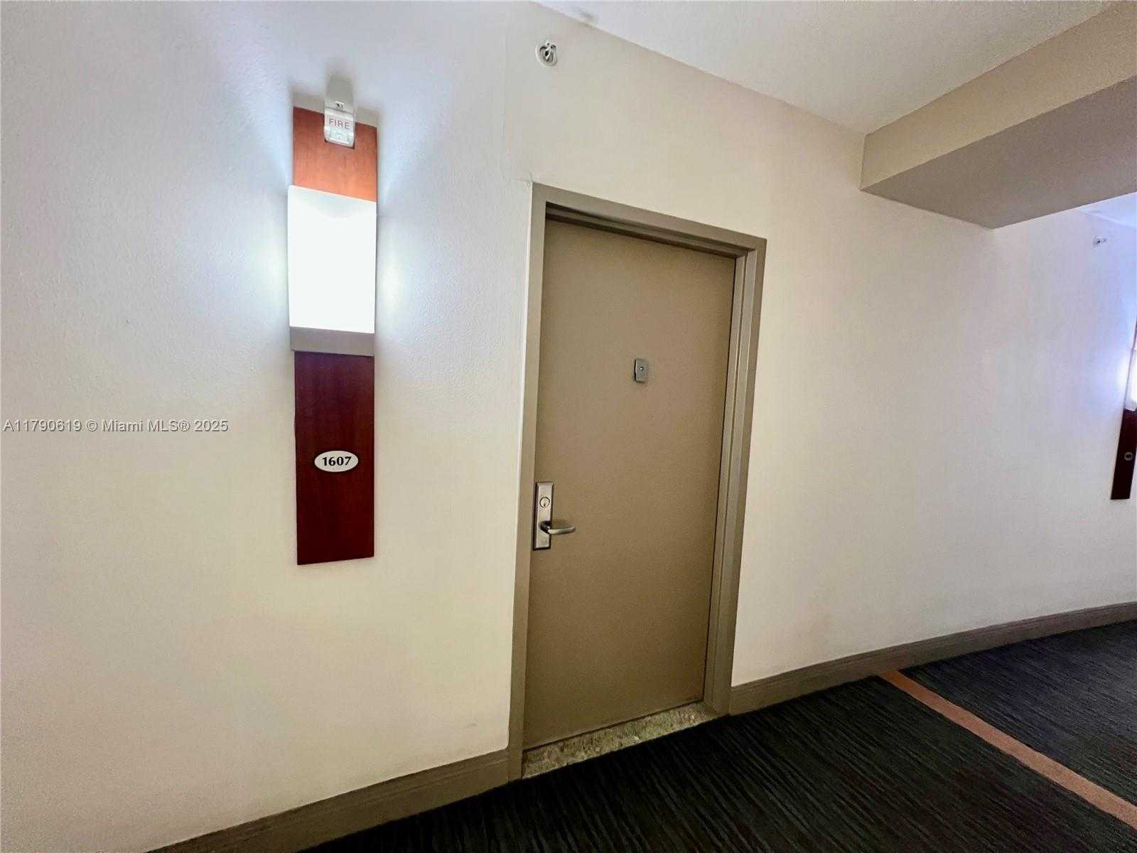Small Image of 1750 NORTH BAYSHORE DR #1607, Miami Number 5