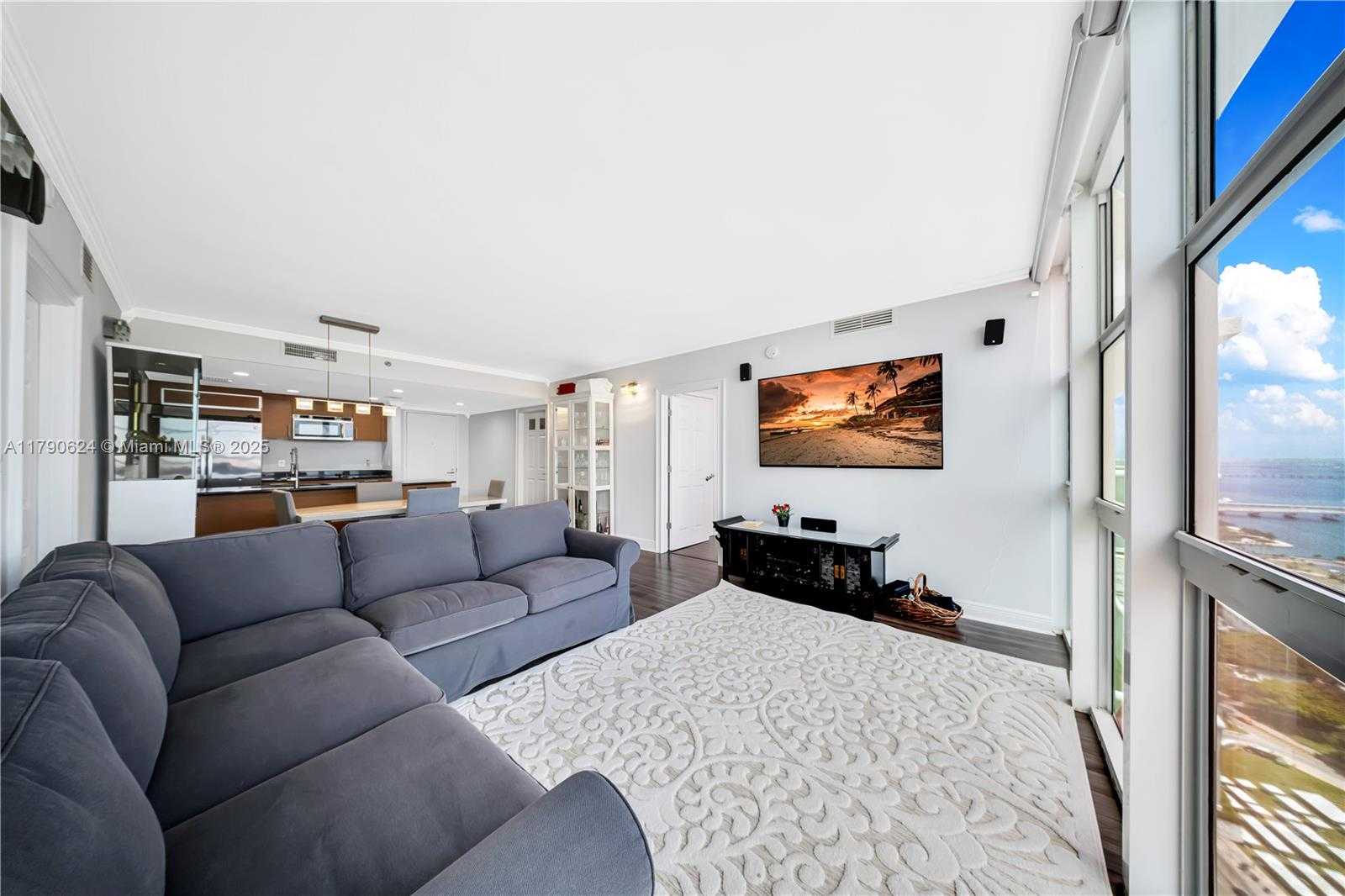 Small Image of 50 BISCAYNE BLVD #4004, Miami Number 11