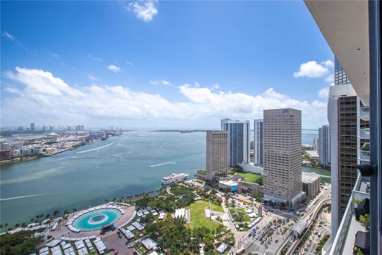 Small Image of 50 BISCAYNE BLVD #4004, Miami Number 22