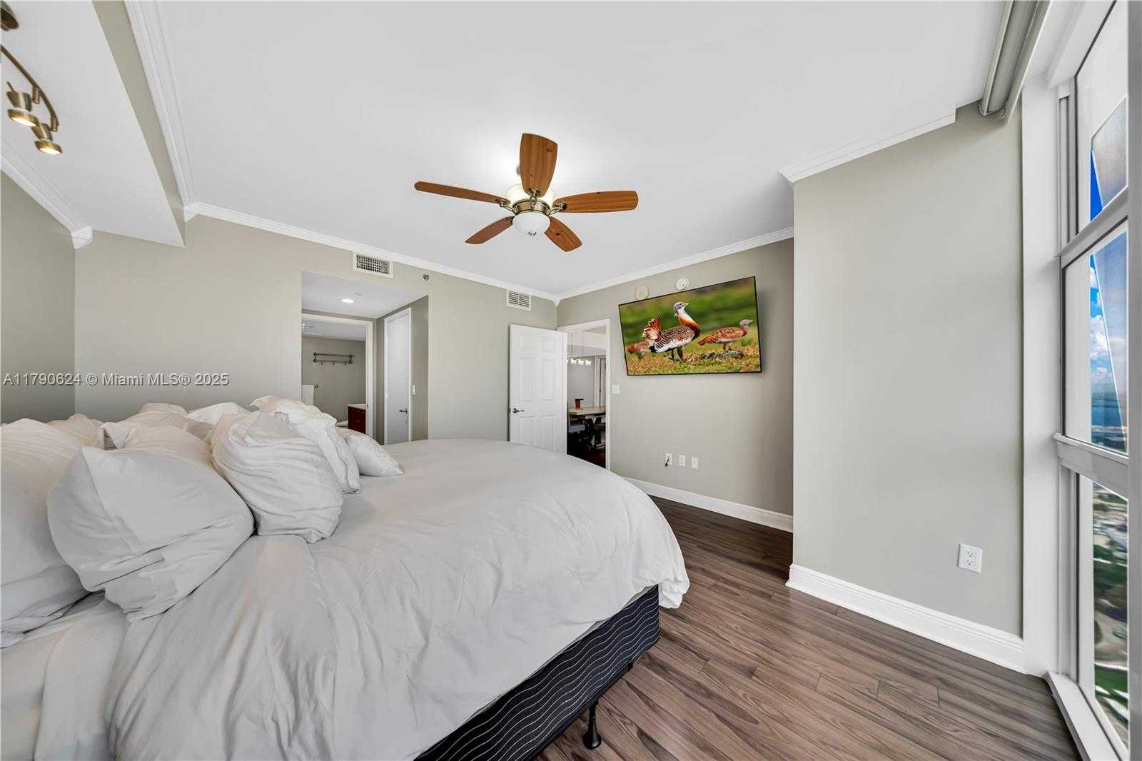 Small Image of 50 BISCAYNE BLVD #4004, Miami Number 27