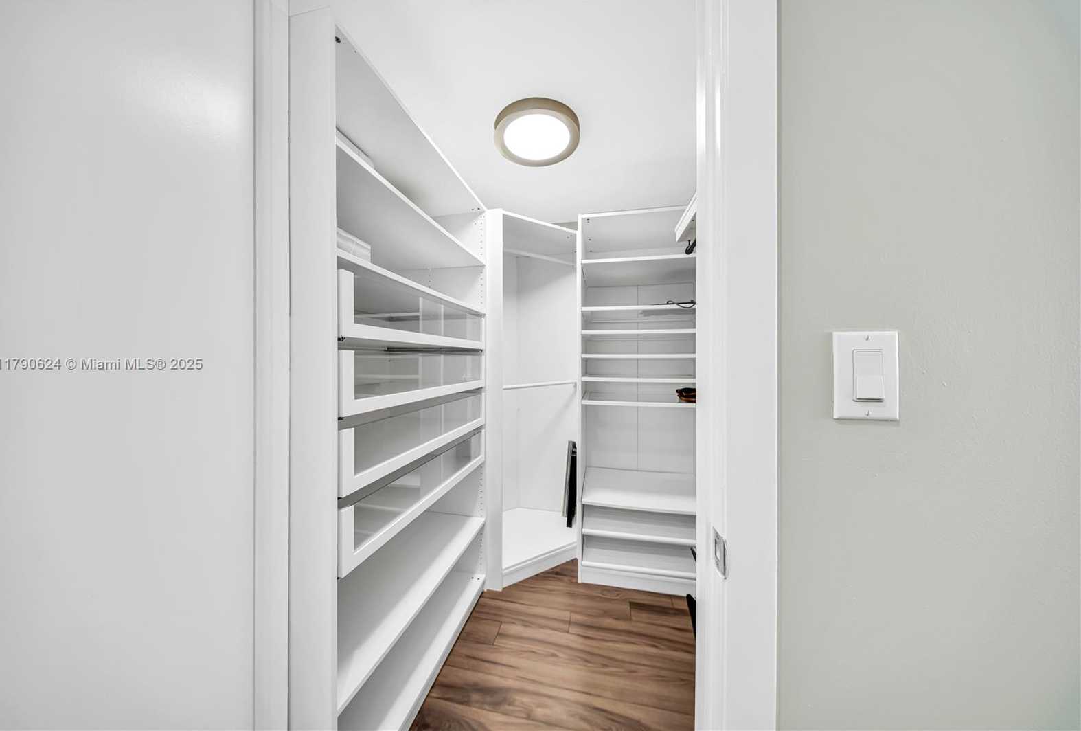 Small Image of 50 BISCAYNE BLVD #4004, Miami Number 28