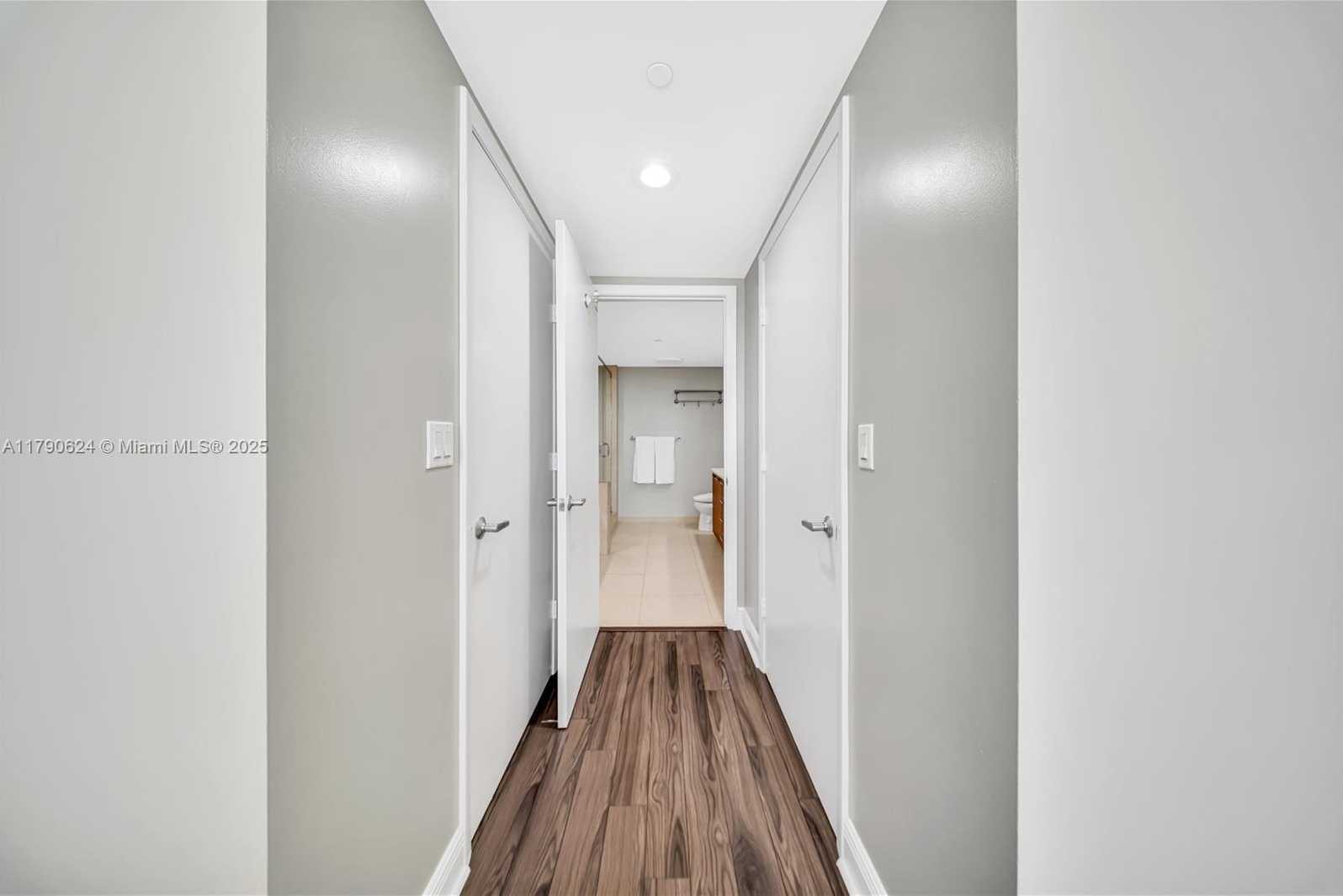 Small Image of 50 BISCAYNE BLVD #4004, Miami Number 29