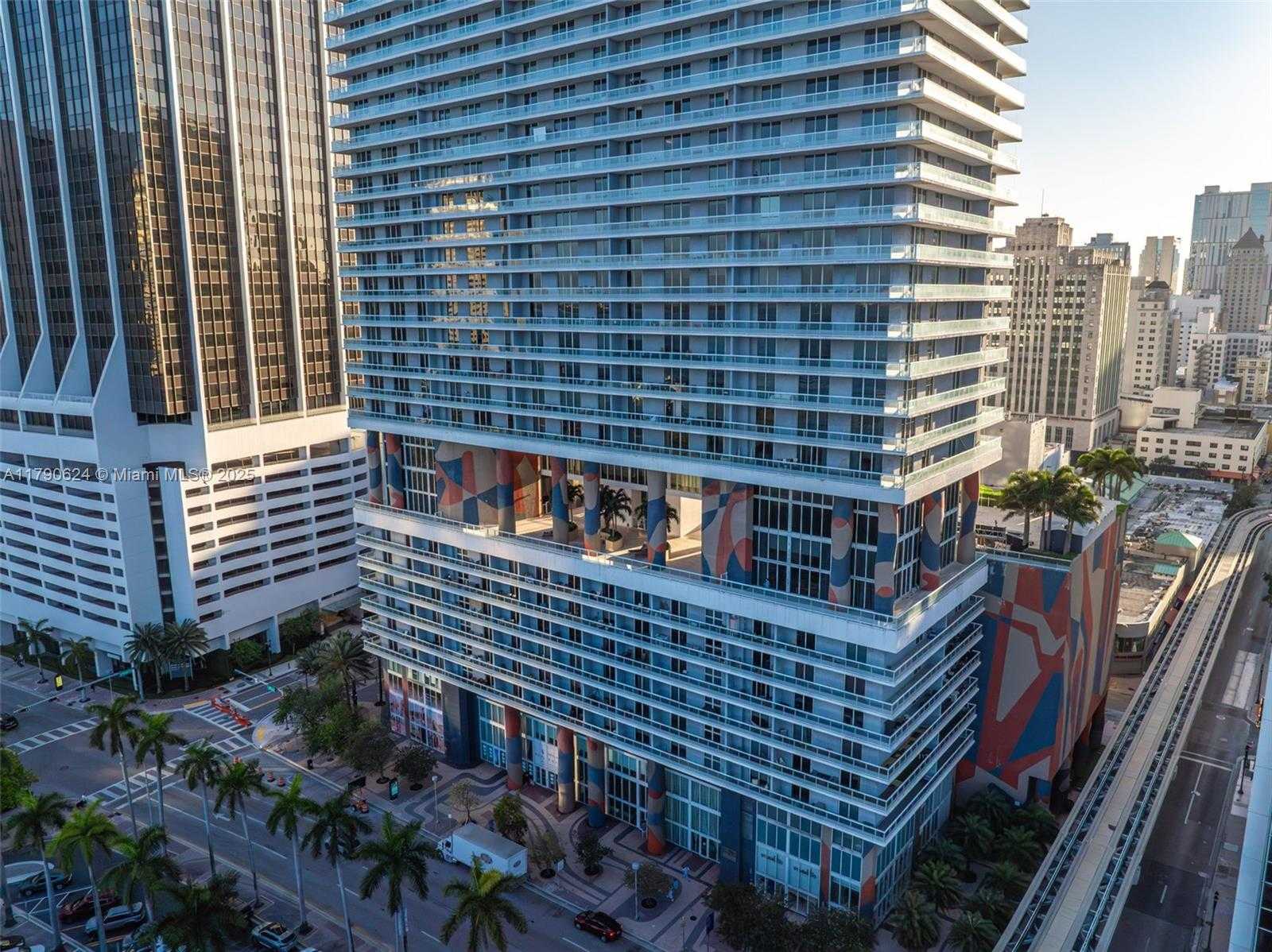 Small Image of 50 BISCAYNE BLVD #4004, Miami Number 33