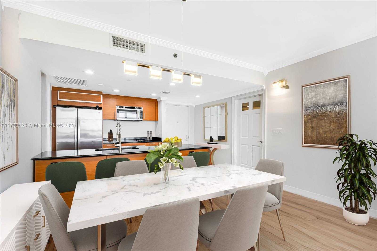 Small Image of 50 BISCAYNE BLVD #4004, Miami Number 5