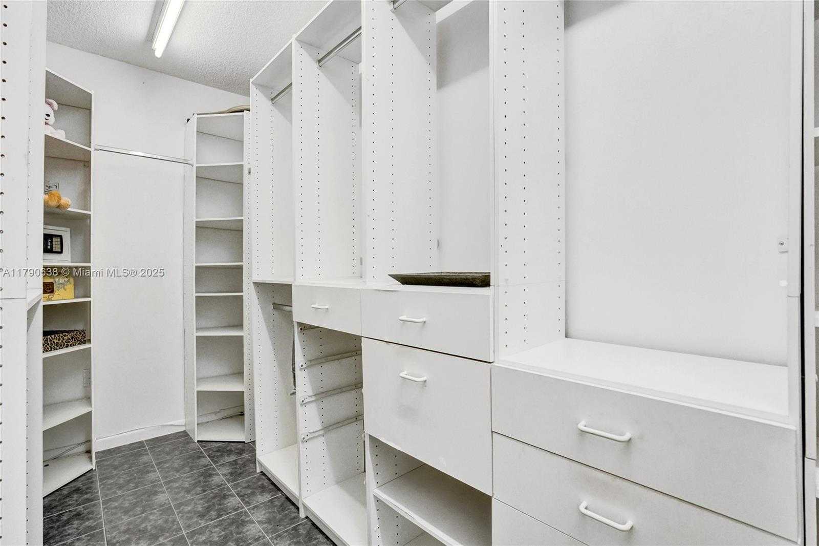 Small Image of 3500 GALT OCEAN DR #1007, Fort Lauderdale Number 32