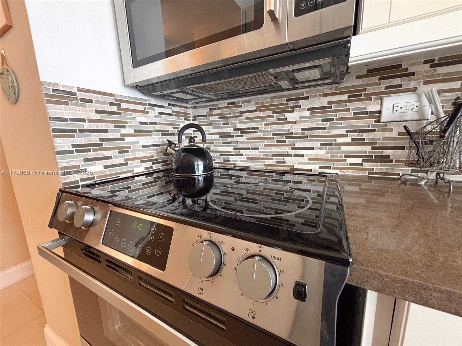 Small Image of 251 174TH ST #2219, Sunny Isles Beach Number 14