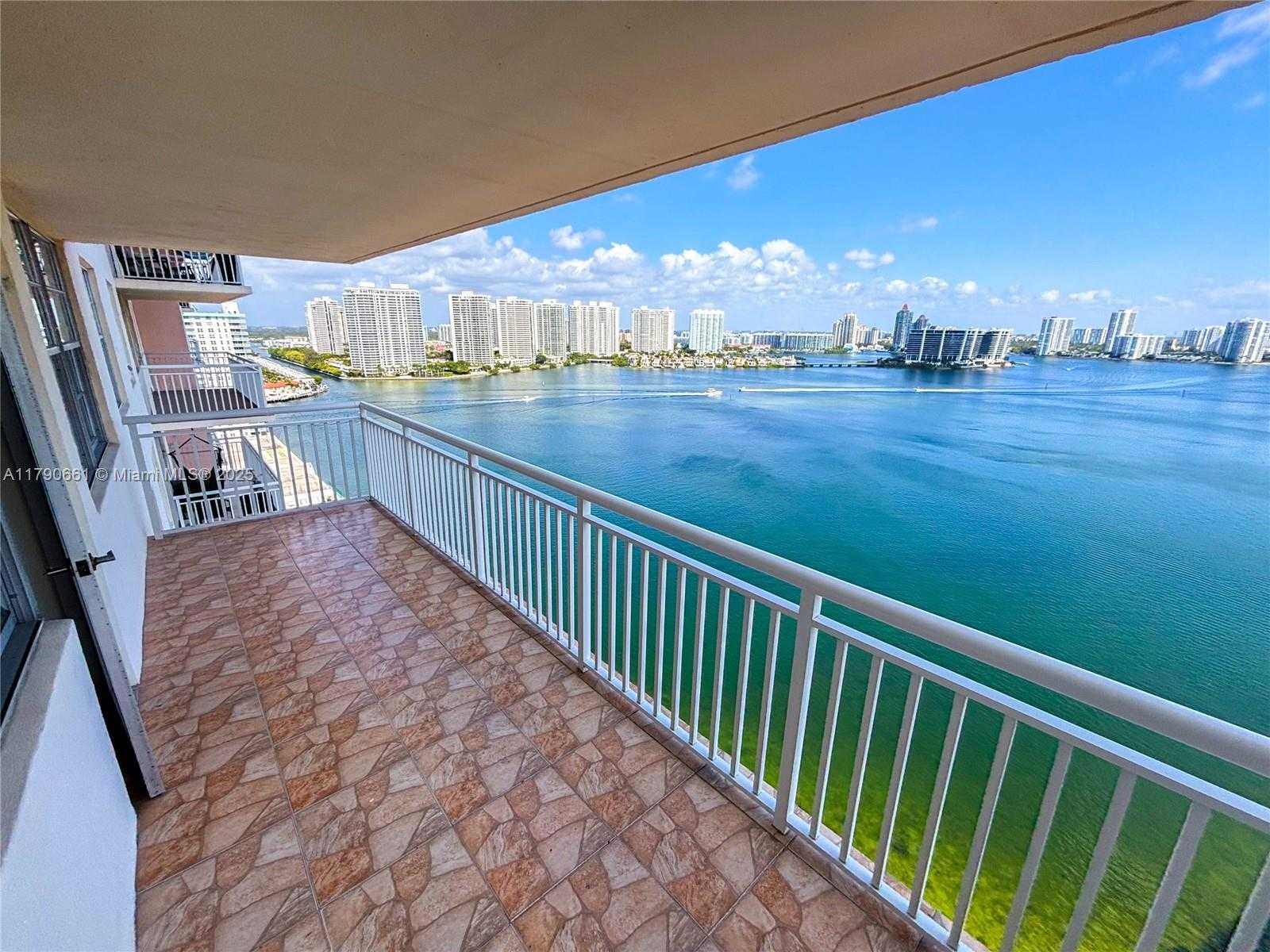 Small Image of 251 174TH ST #2219, Sunny Isles Beach Number 3