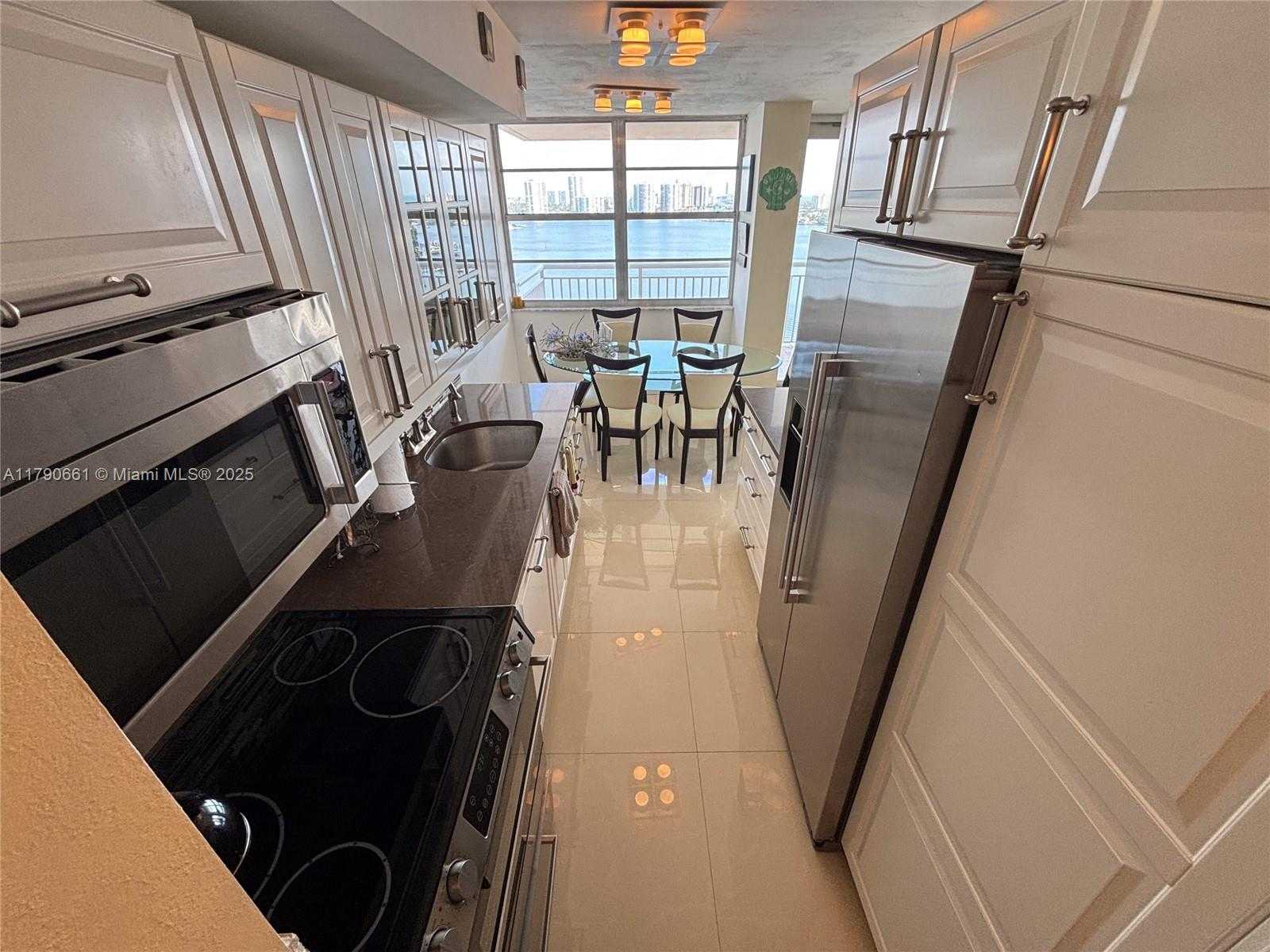 Small Image of 251 174TH ST #2219, Sunny Isles Beach Number 7