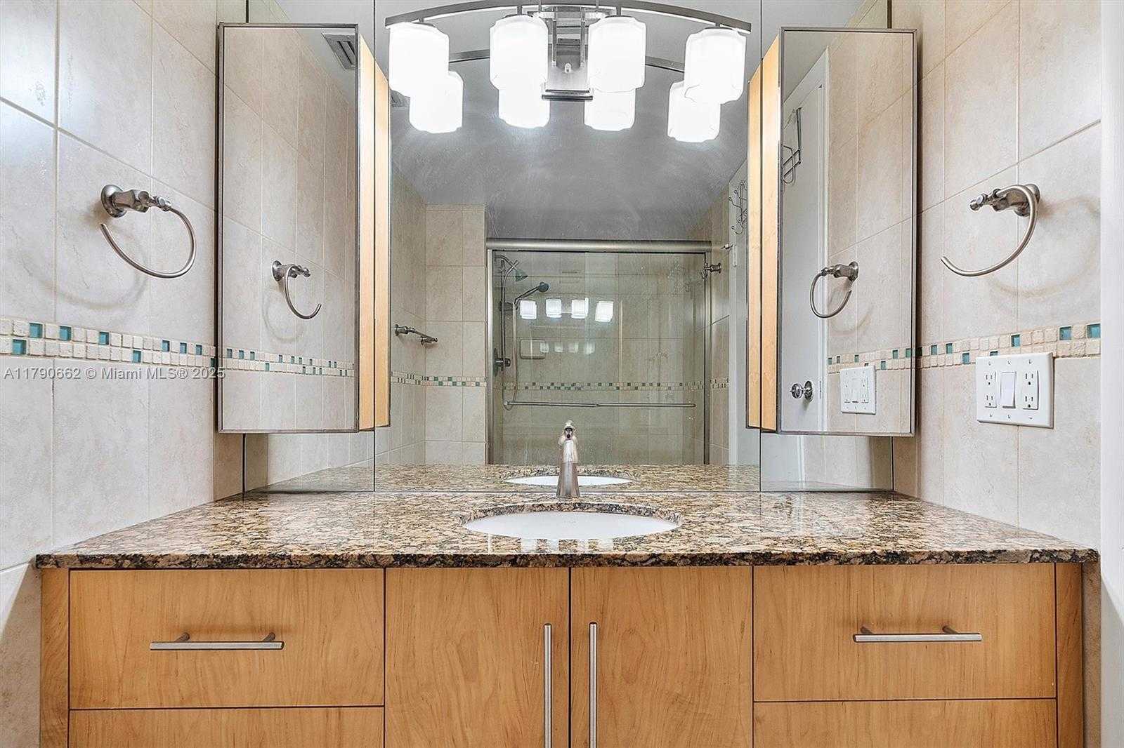 Small Image of 11930 NORTH BAYSHORE DR #1007, North Miami Number 20
