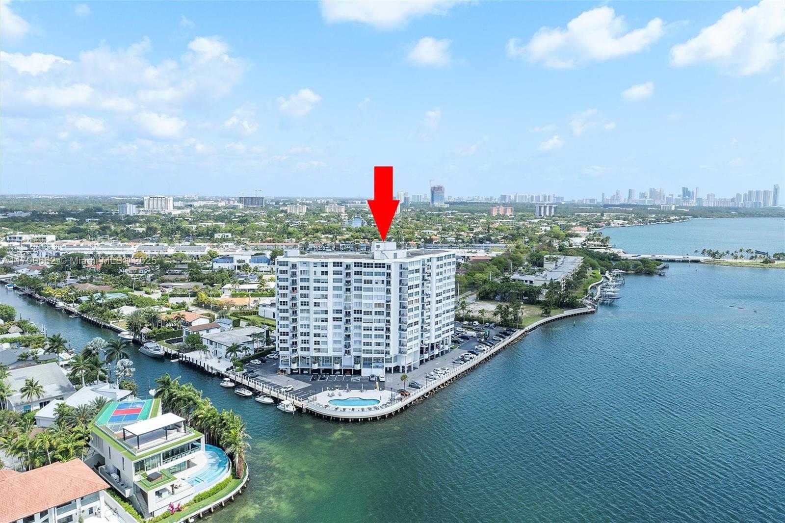 Small Image of 11930 NORTH BAYSHORE DR #1007, North Miami Number 28