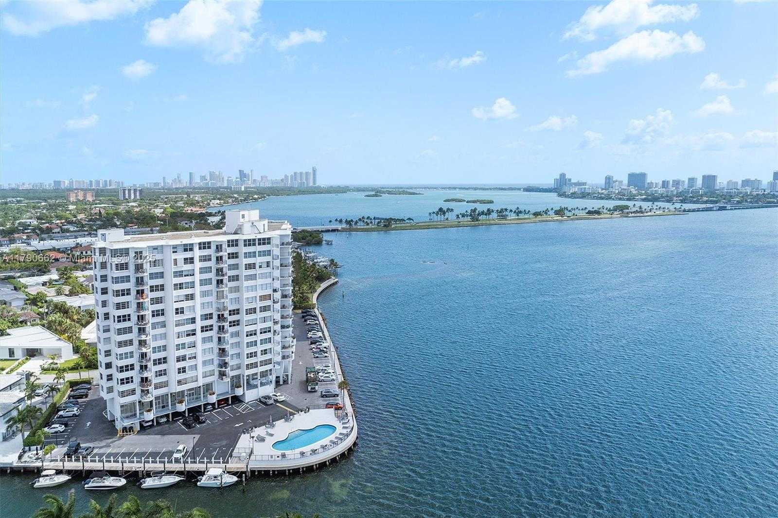 Small Image of 11930 NORTH BAYSHORE DR #1007, North Miami Number 29