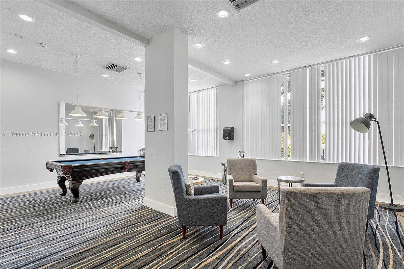 Small Image of 11930 NORTH BAYSHORE DR #1007, North Miami Number 39