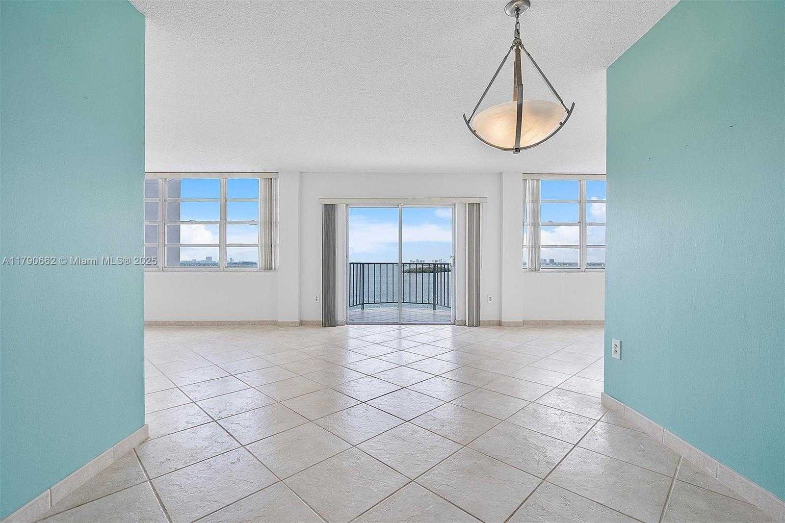 Small Image of 11930 NORTH BAYSHORE DR #1007, North Miami Number 4