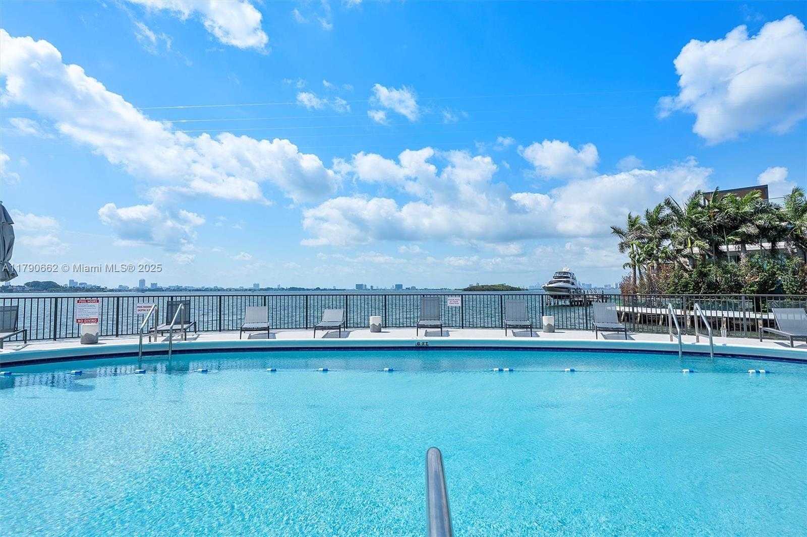 Small Image of 11930 NORTH BAYSHORE DR #1007, North Miami Number 42