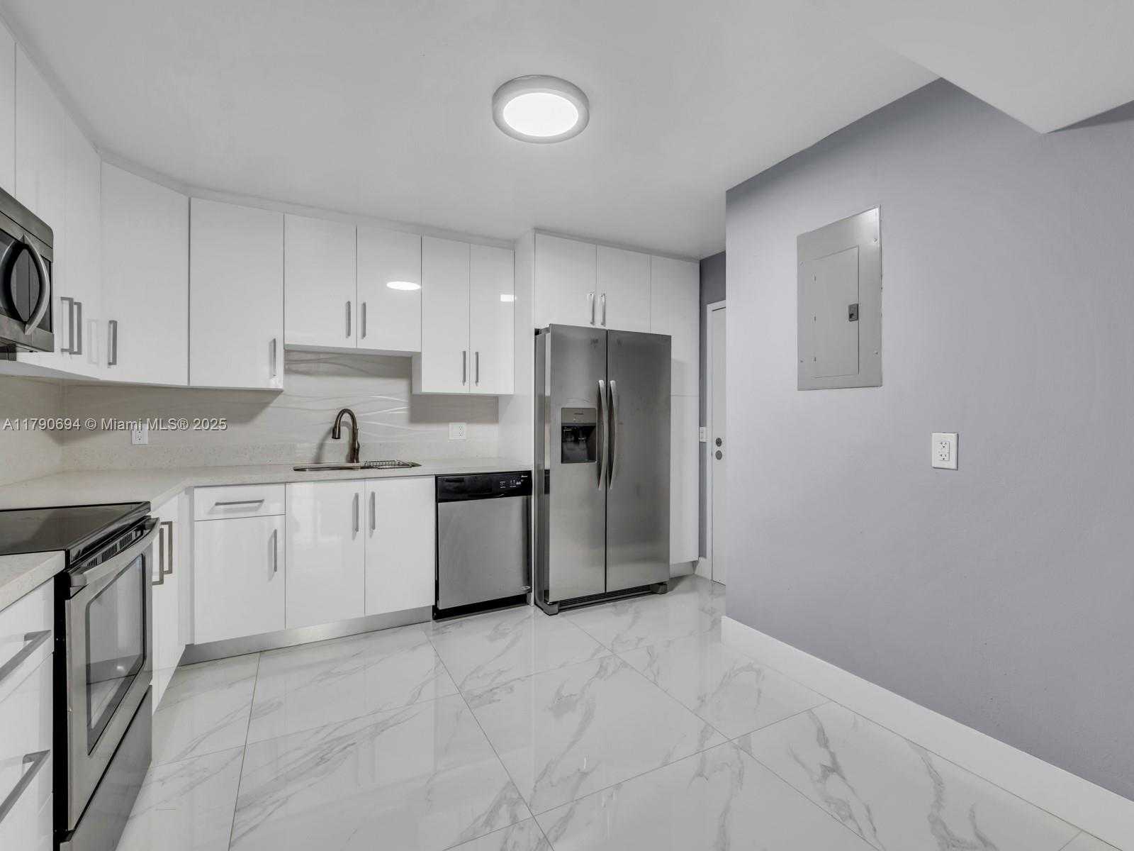 Small Image of 2101 SOUTH OCEAN DR #401, Hollywood Number 13