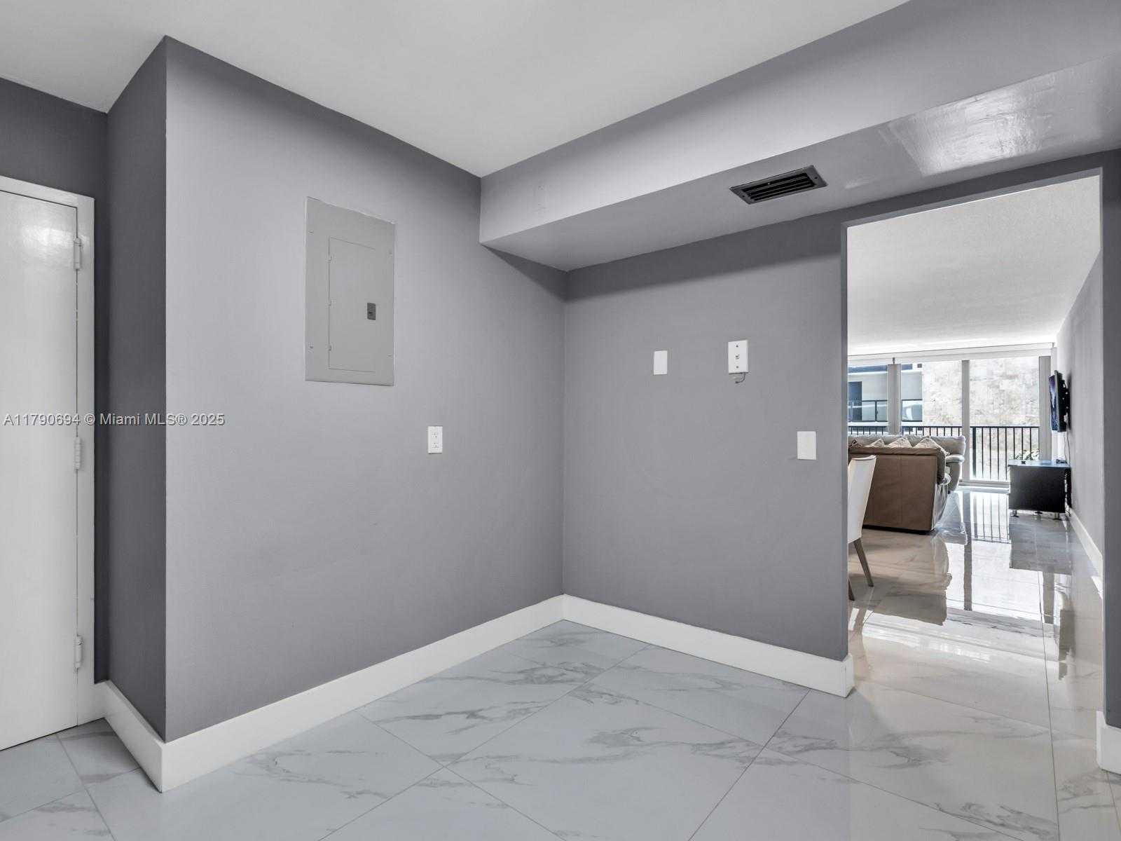 Small Image of 2101 SOUTH OCEAN DR #401, Hollywood Number 16
