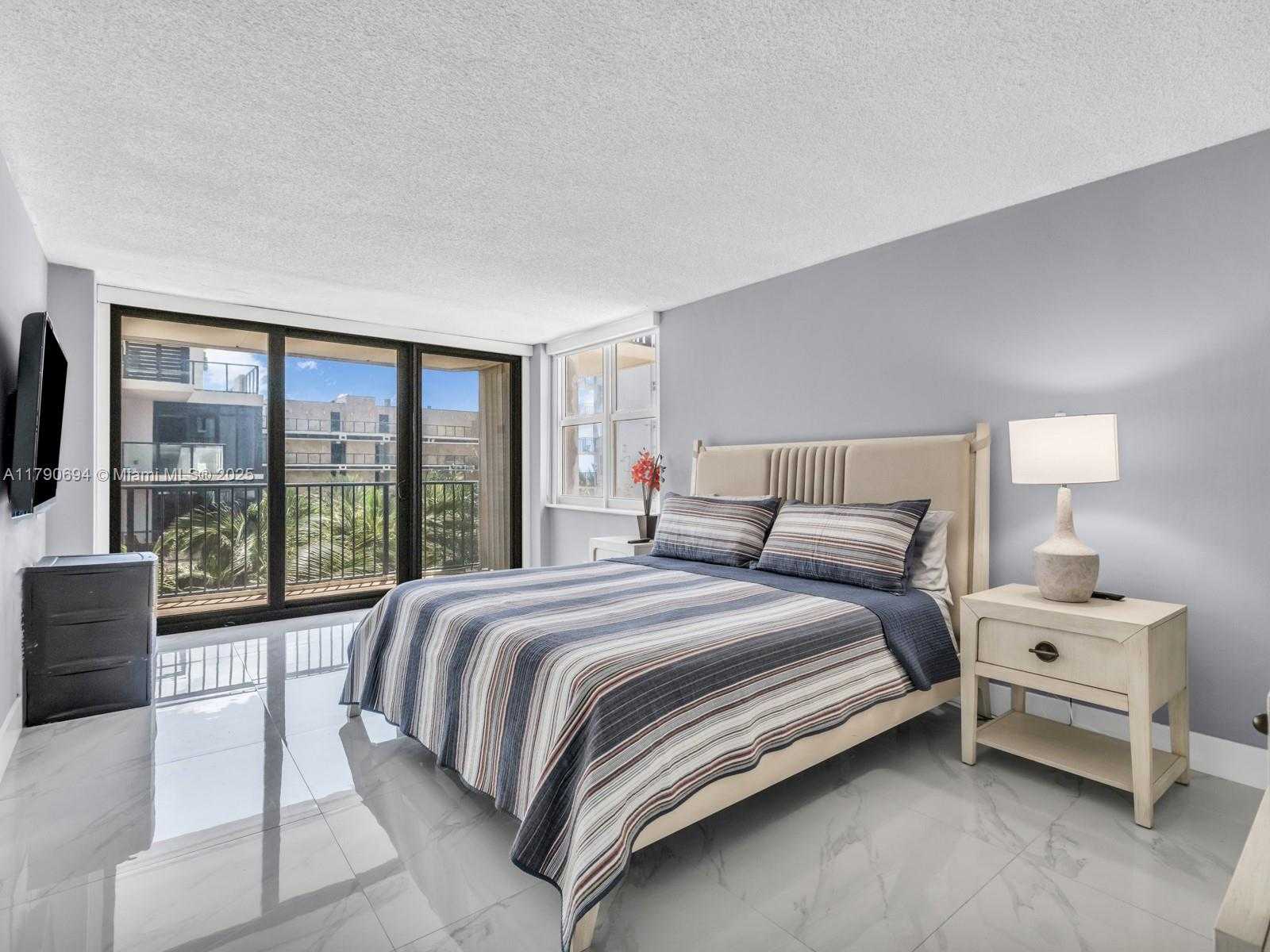 Small Image of 2101 SOUTH OCEAN DR #401, Hollywood Number 17