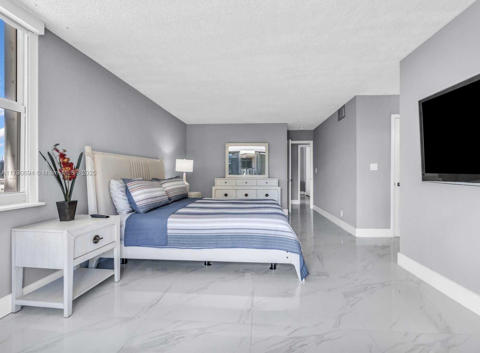 Small Image of 2101 SOUTH OCEAN DR #401, Hollywood Number 21
