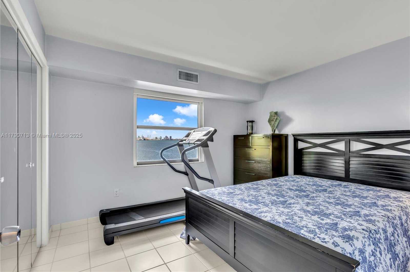 Small Image of 2201 BRICKELL AVE #77, Miami Number 20