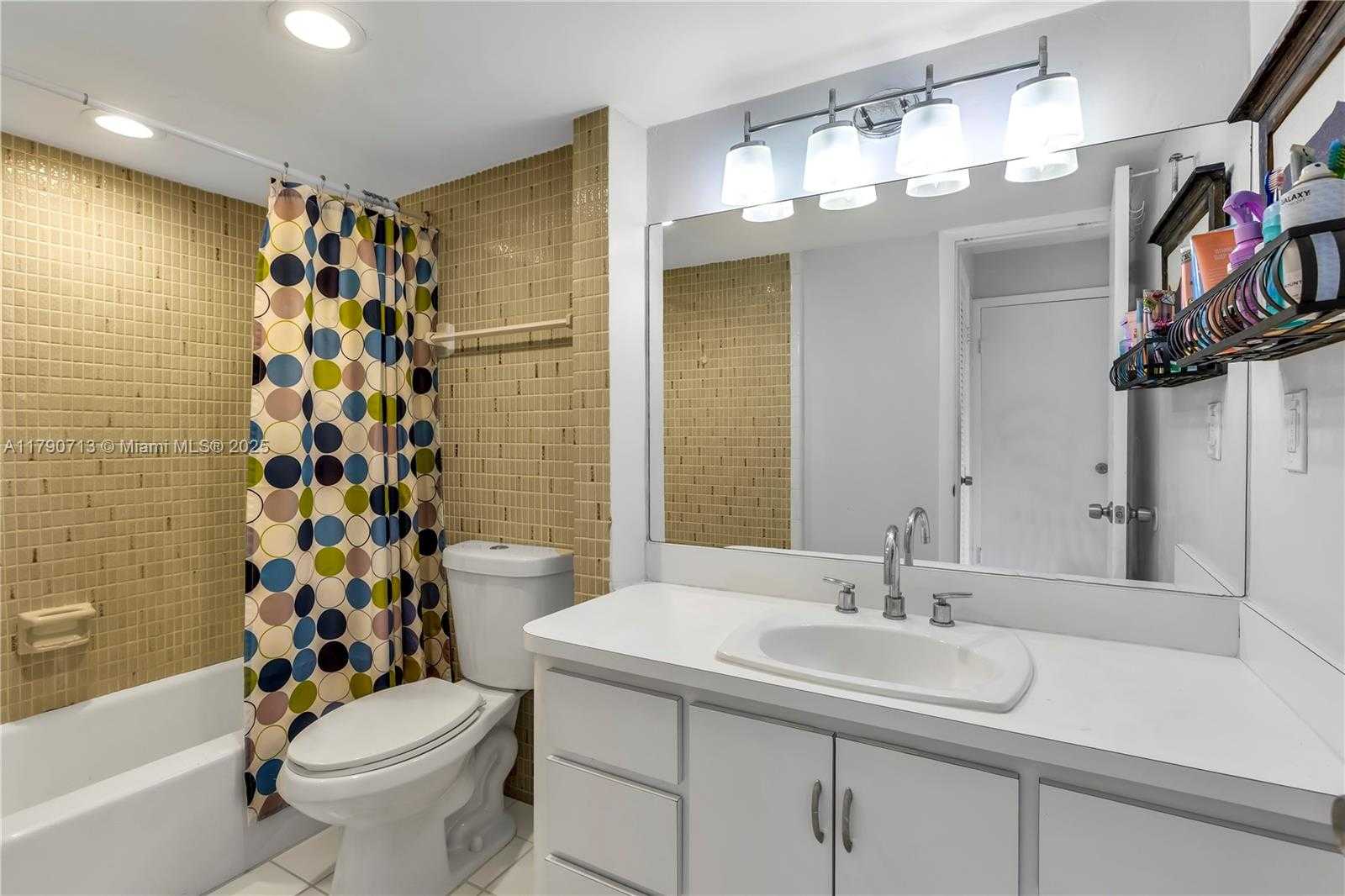 Small Image of 2201 BRICKELL AVE #77, Miami Number 23