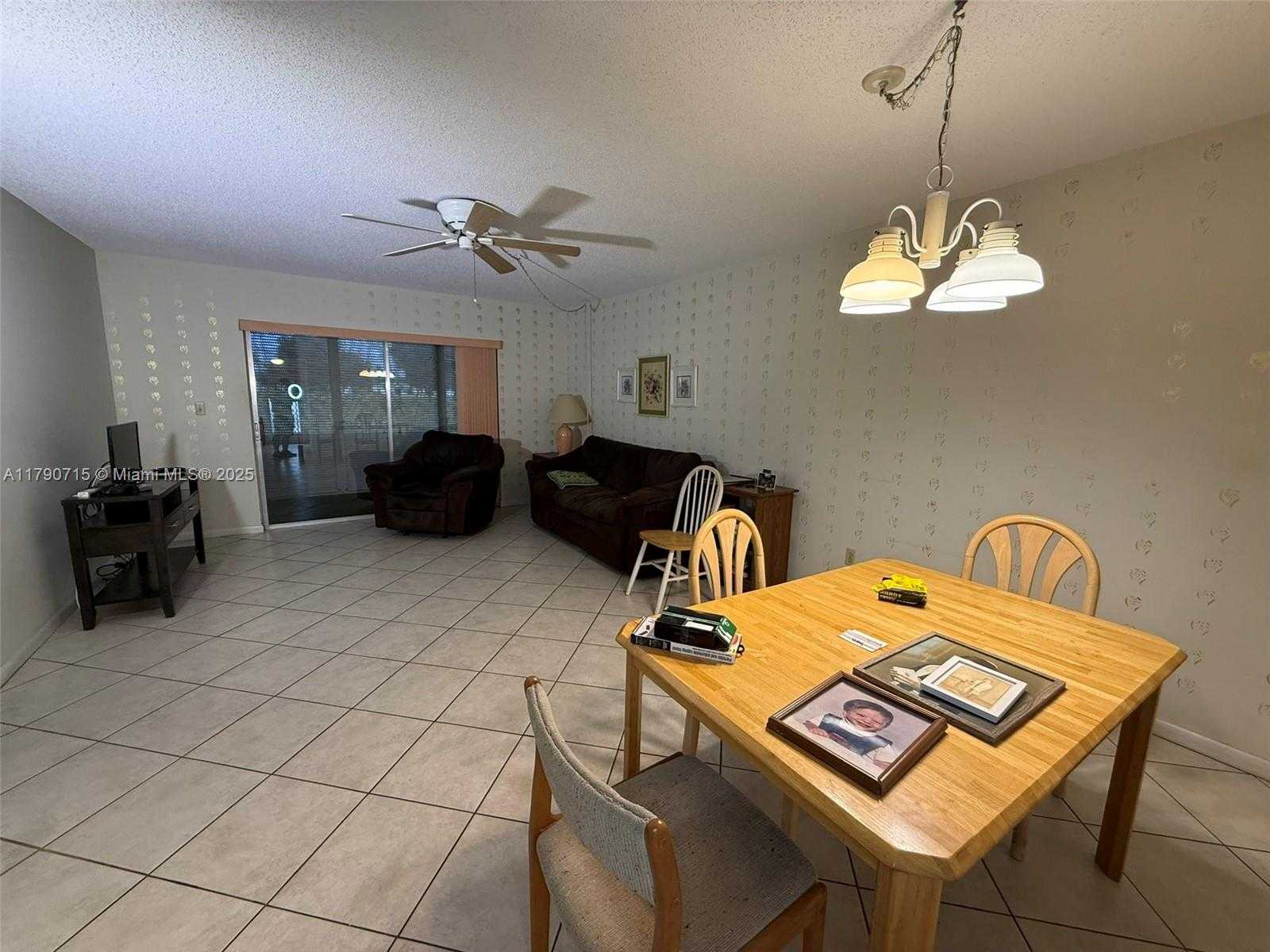 Small Image of 7797 GOLF CIR DR #102, Margate Number 3