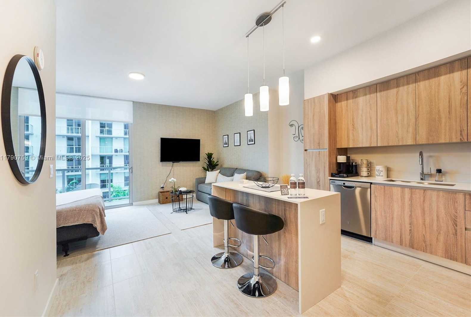Small Image of 3900 BISCAYNE BLVD #N-821, Miami Number 11